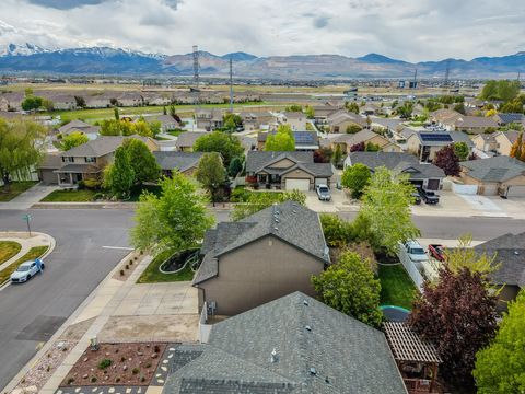 Tiny photo for 4652 W PISTOL LN S, Herriman, UT 84096 (MLS # 2154586)