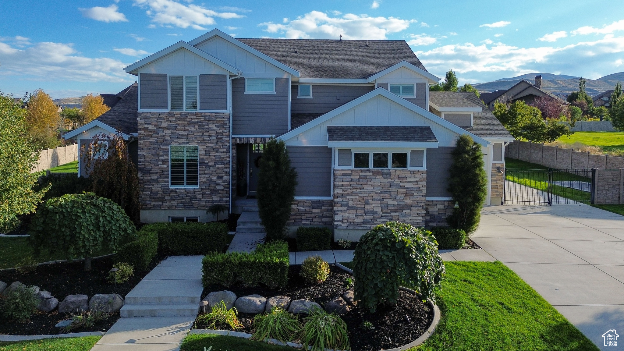 FALLS AT BOULDEN RIDGE - Residential