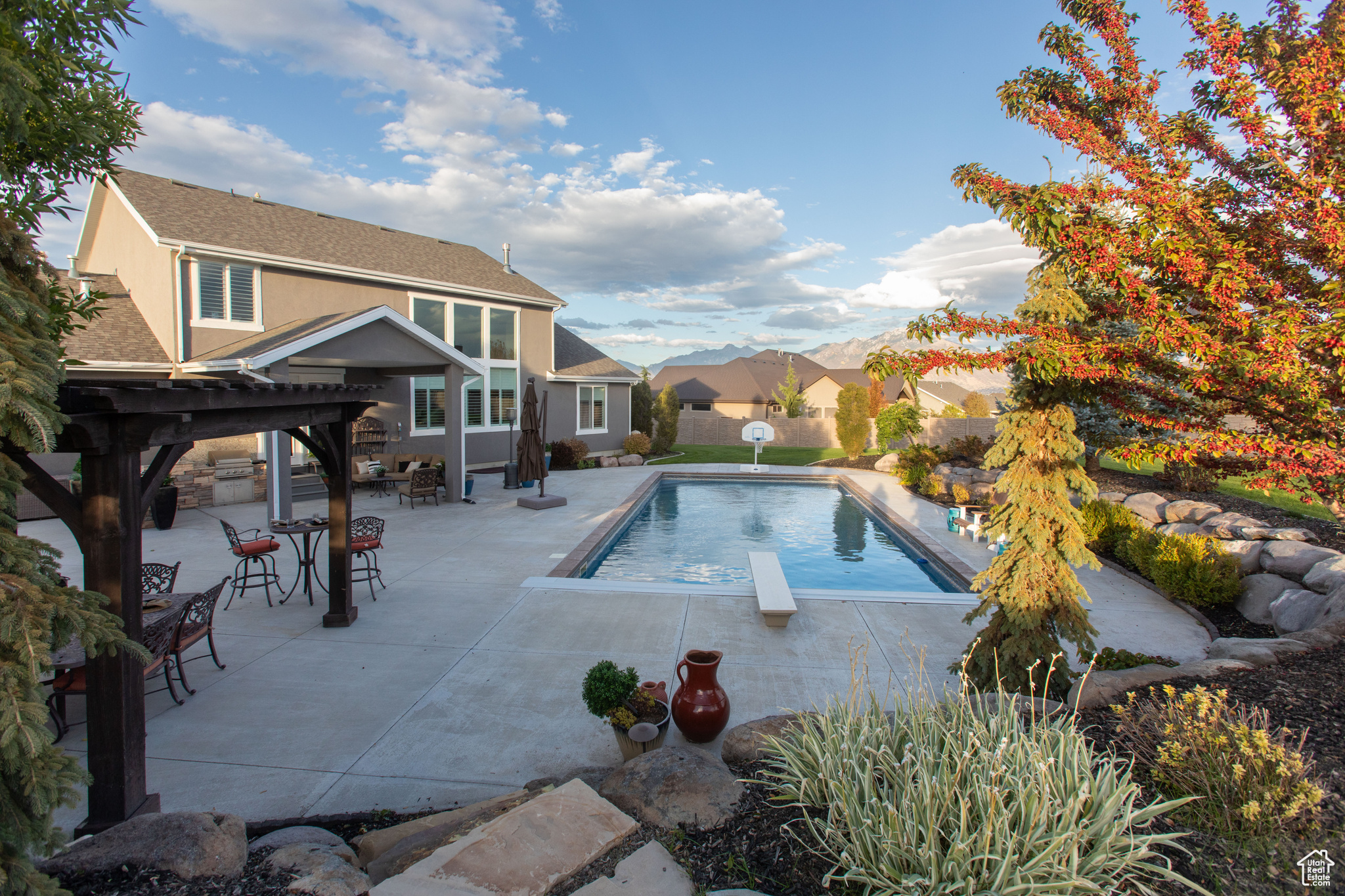 FALLS AT BOULDEN RIDGE - Residential