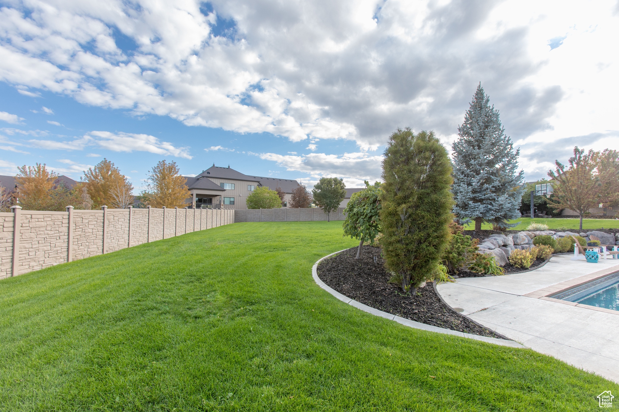 FALLS AT BOULDEN RIDGE - Residential
