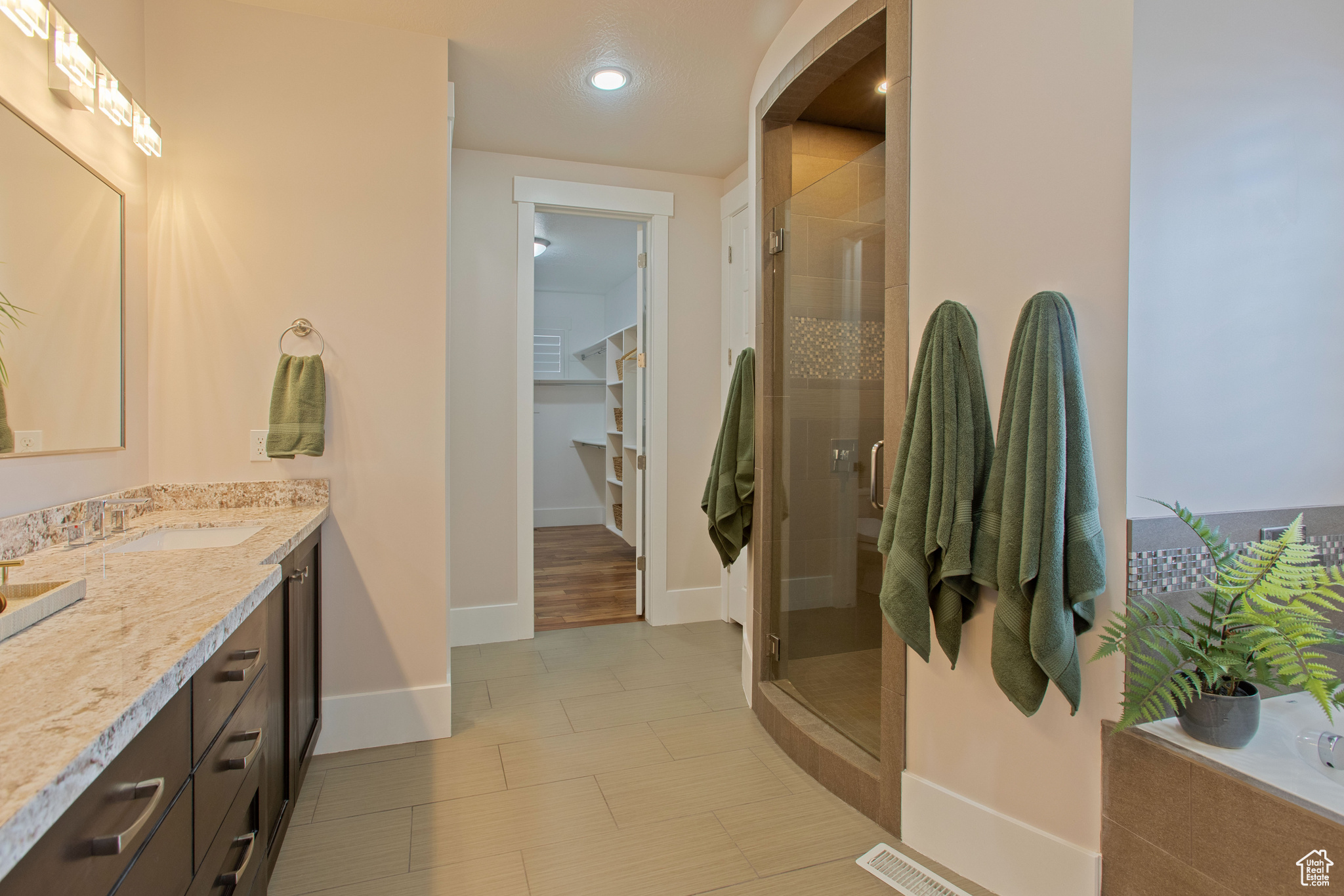 FALLS AT BOULDEN RIDGE - Residential