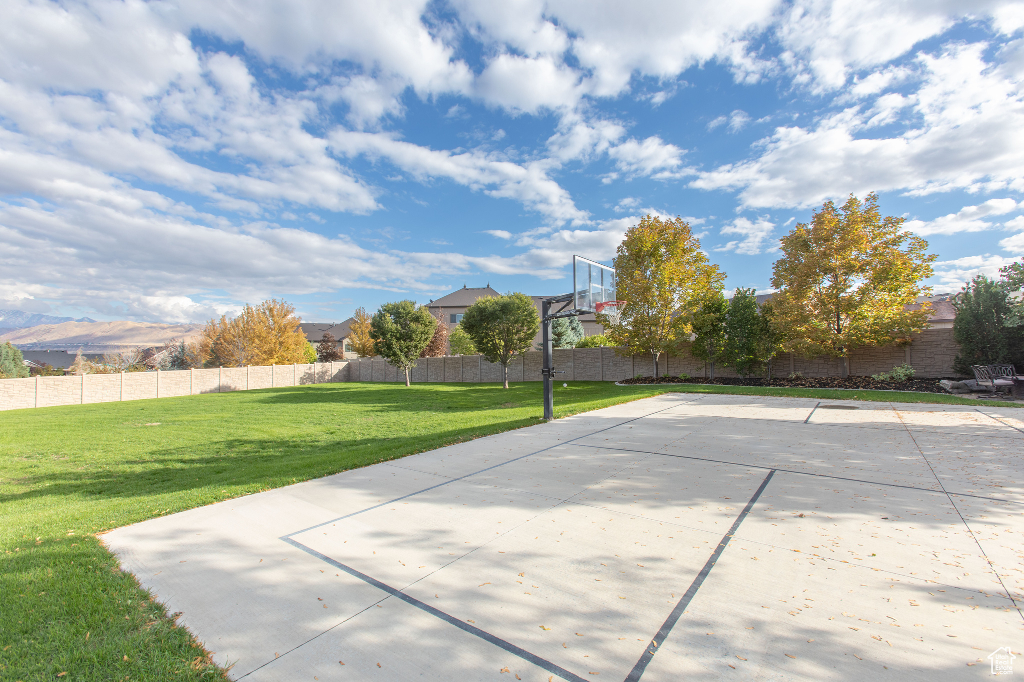 FALLS AT BOULDEN RIDGE - Residential