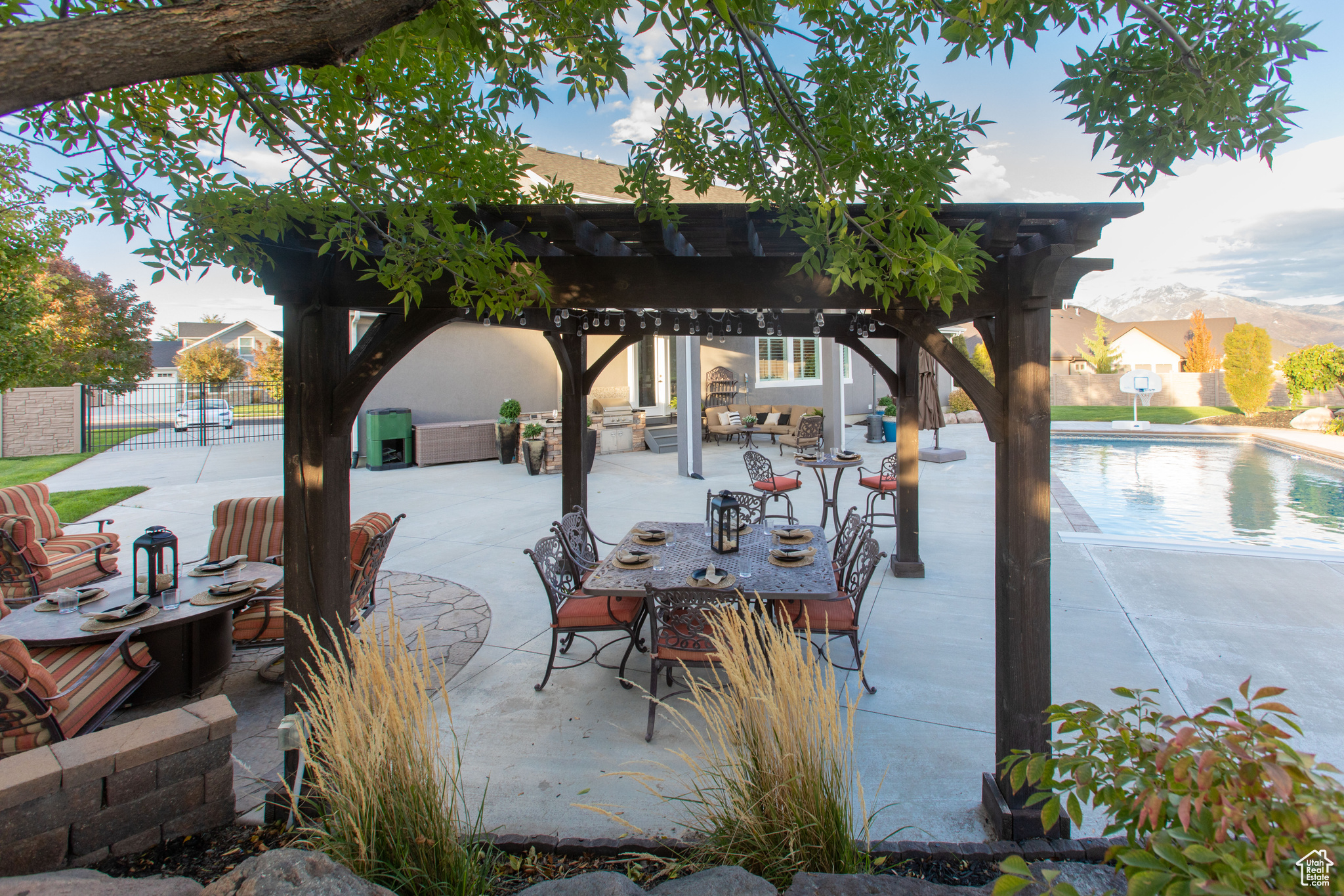 FALLS AT BOULDEN RIDGE - Residential