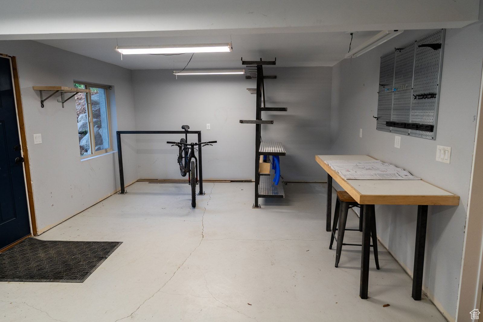 PINE MEADOWS - Residential