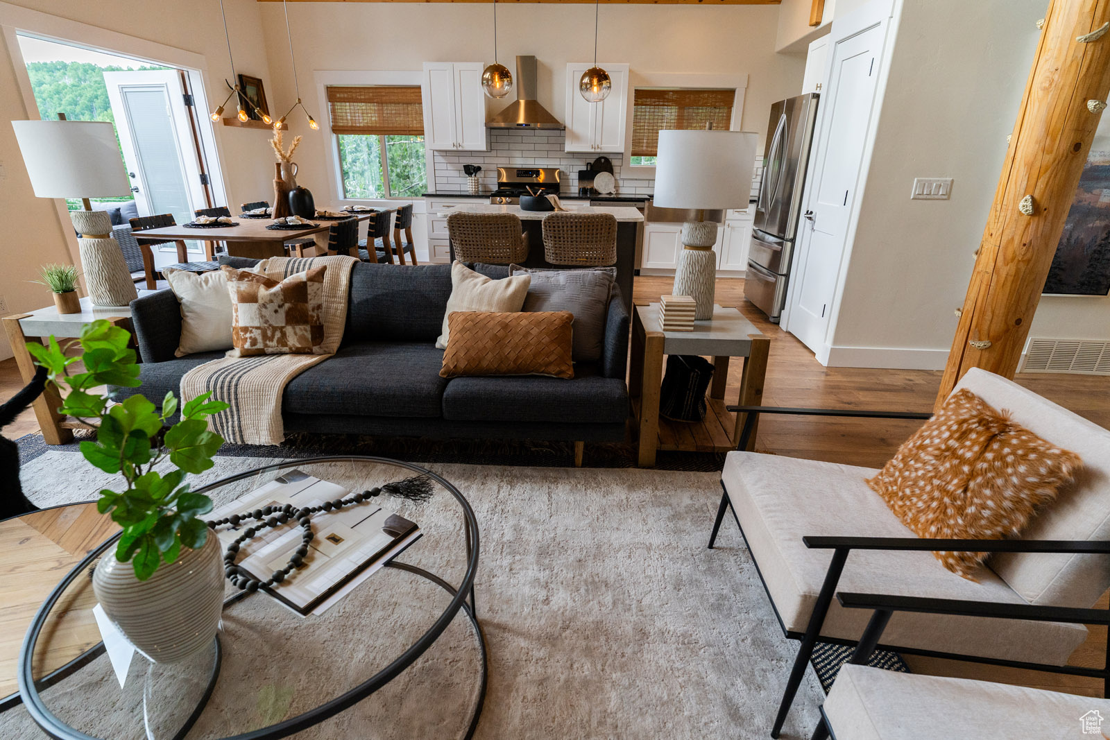 PINE MEADOWS - Residential