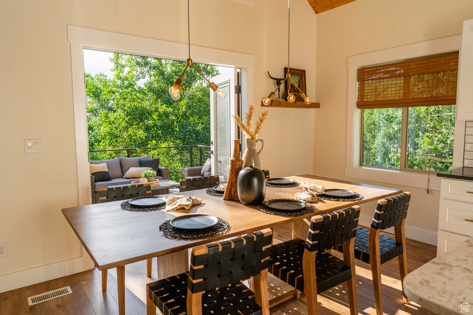 PINE MEADOWS - Residential