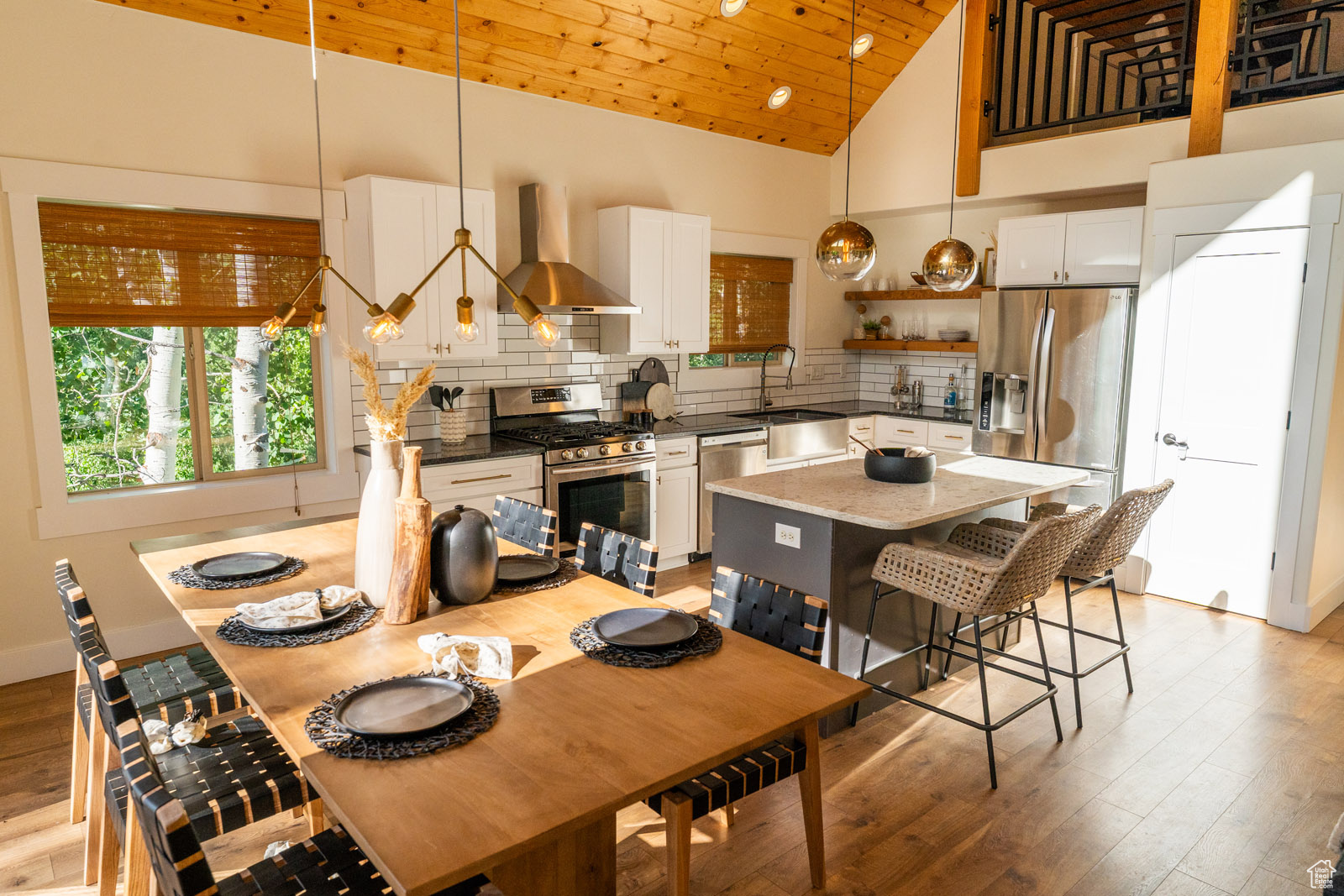 PINE MEADOWS - Residential