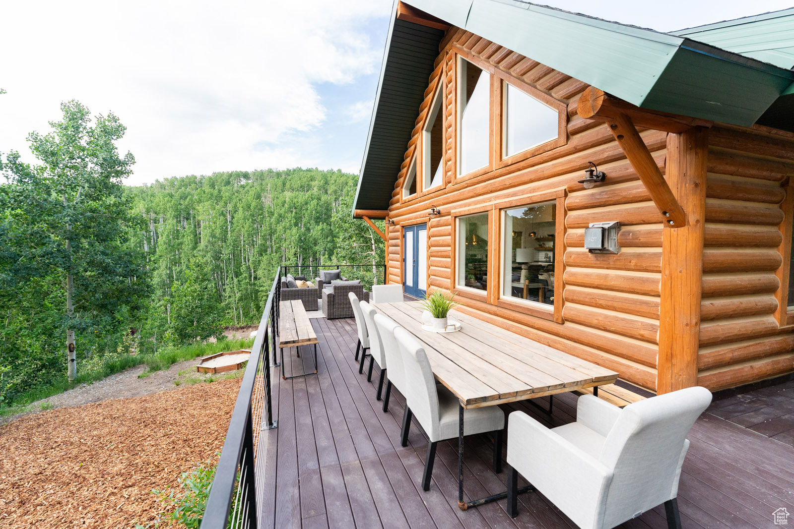 PINE MEADOWS - Residential