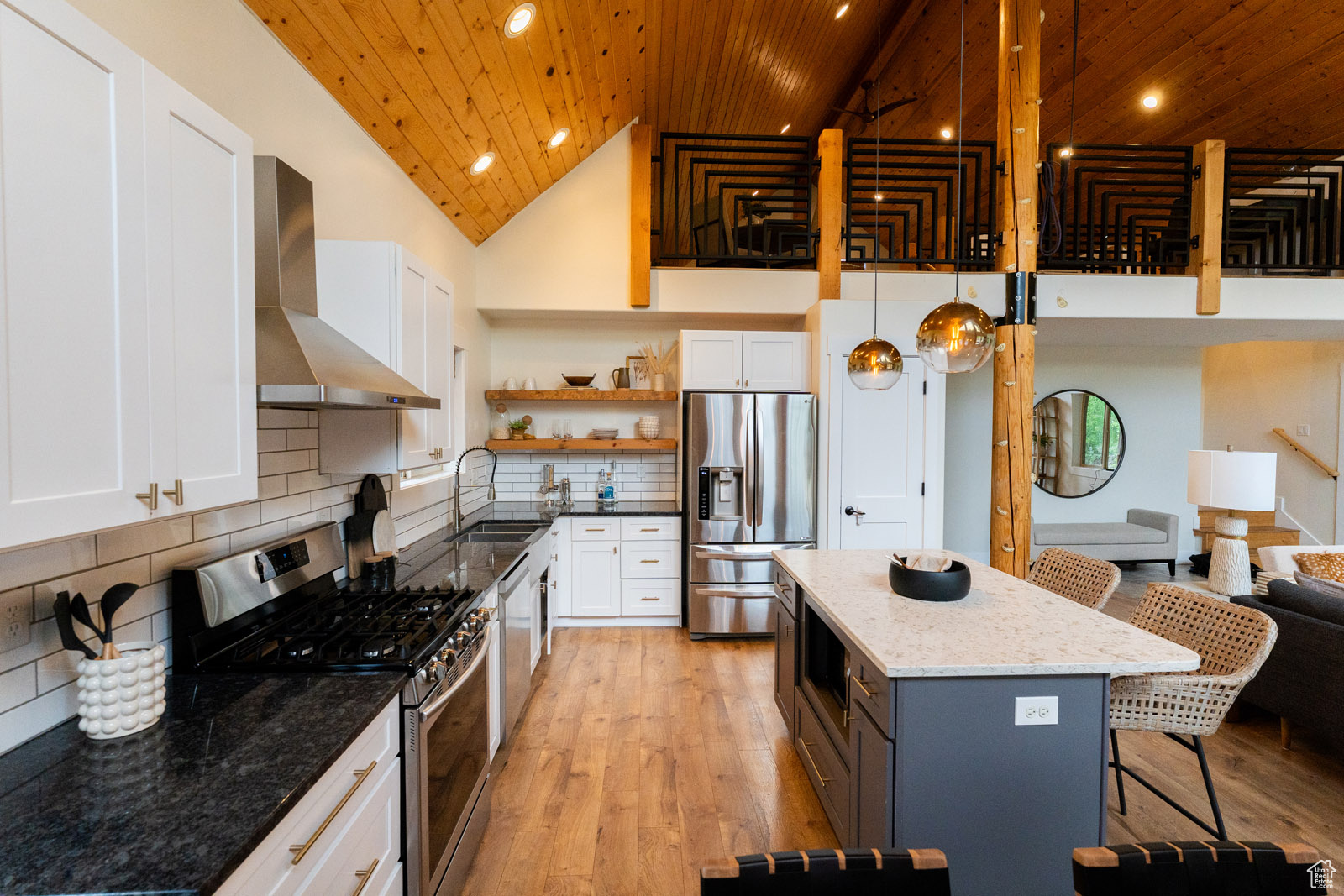 PINE MEADOWS - Residential