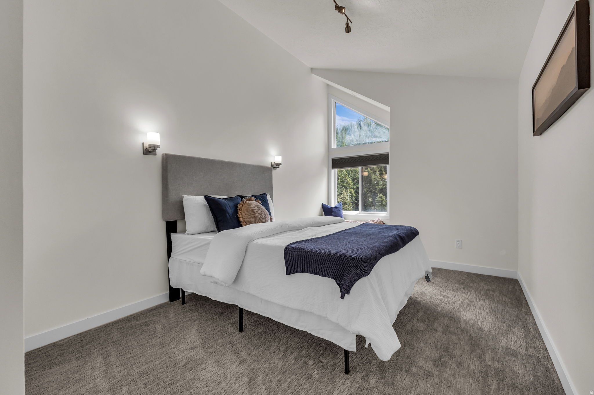 SUMMIT PARK - Residential
