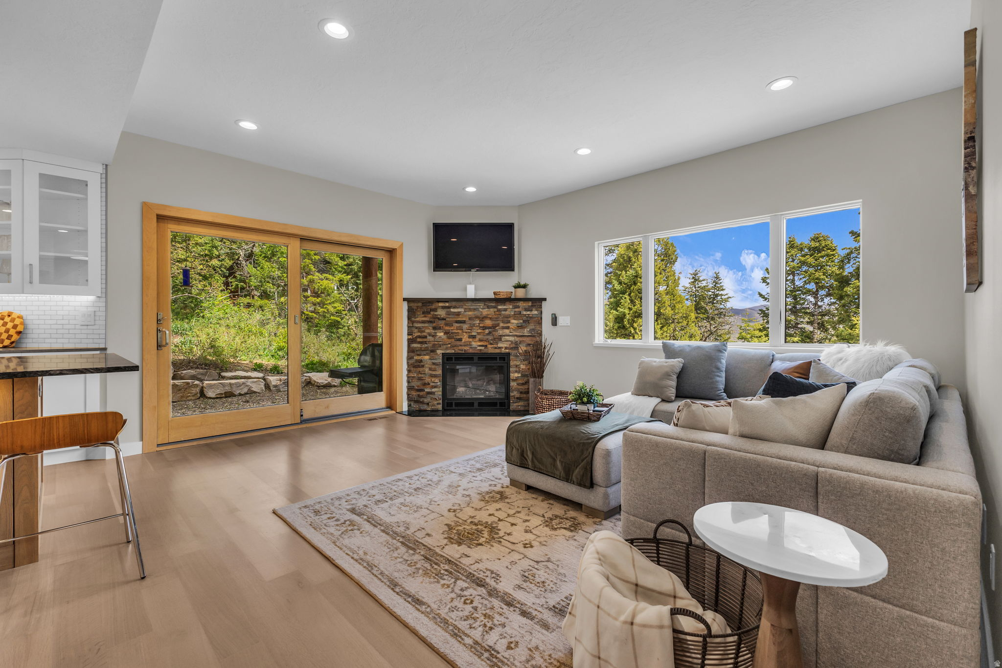 SUMMIT PARK - Residential