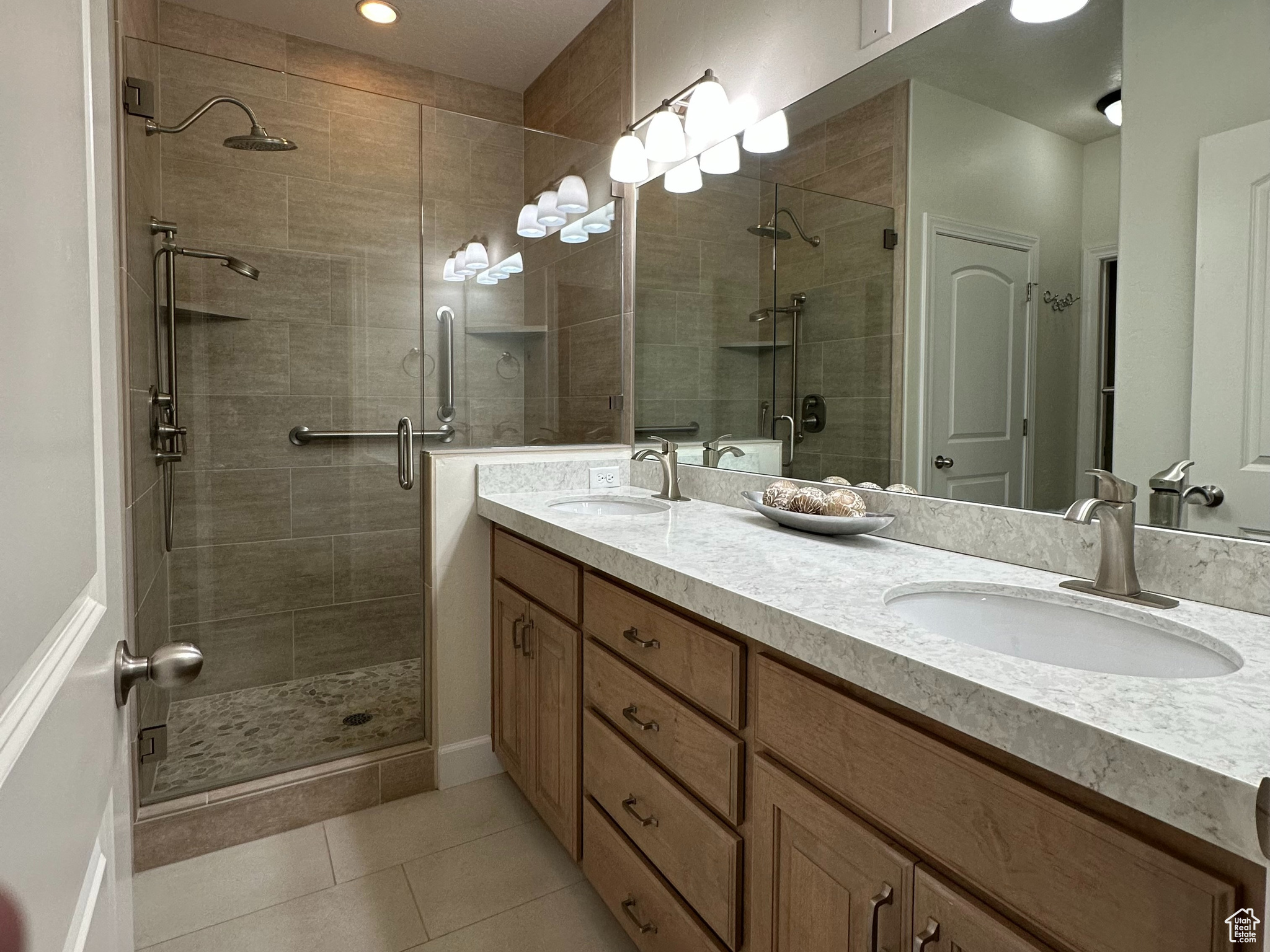 WYNGATE COMMONS - Residential