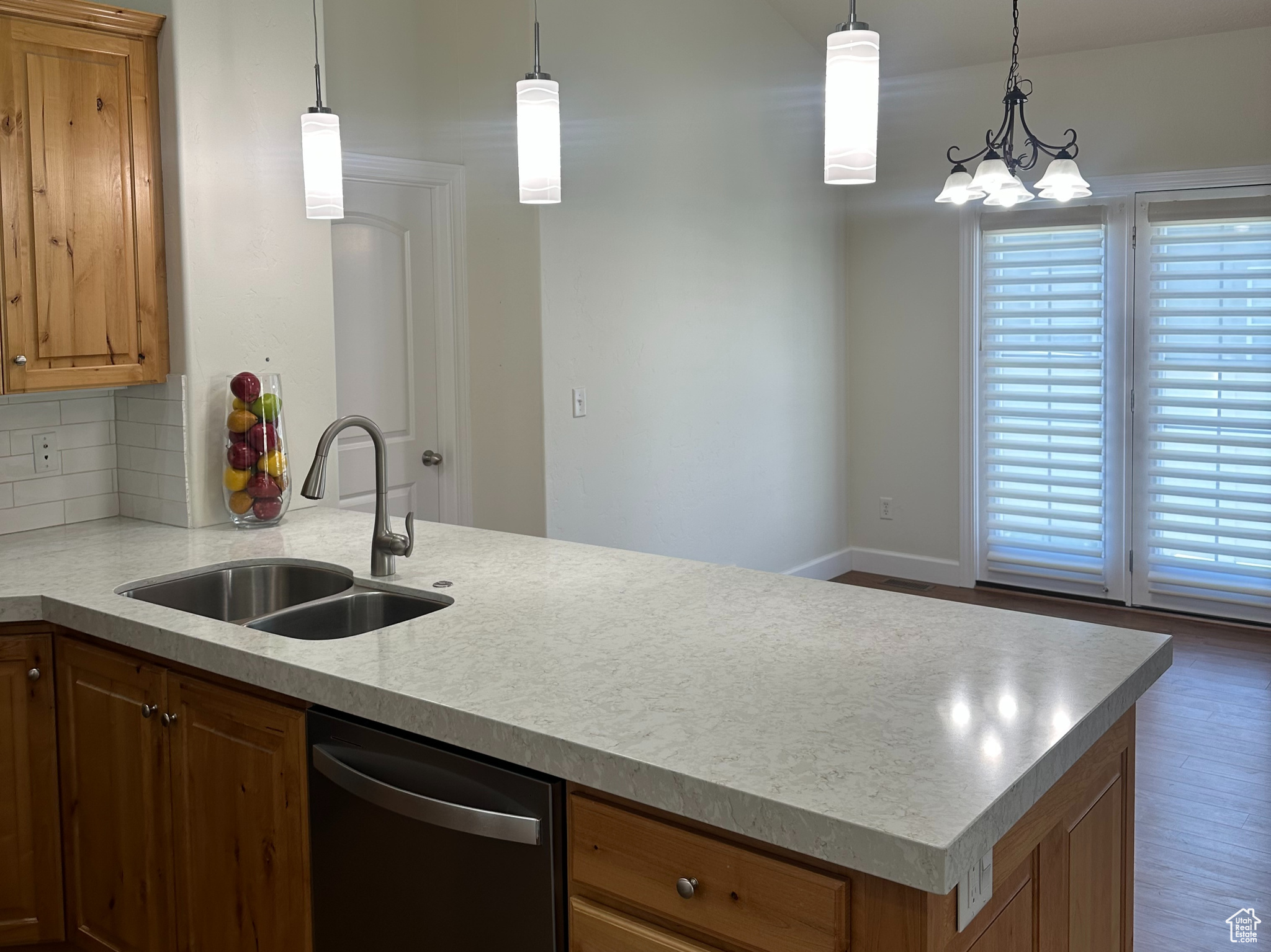 WYNGATE COMMONS - Residential