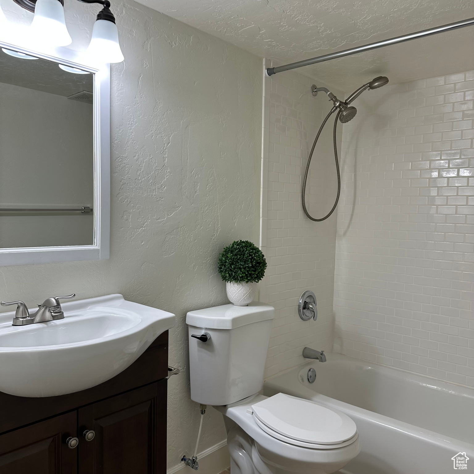 WYNGATE COMMONS - Residential