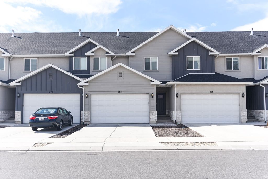 Photo of 174 S 880 E, American Fork, UT 84003 (MLS # 2142259)