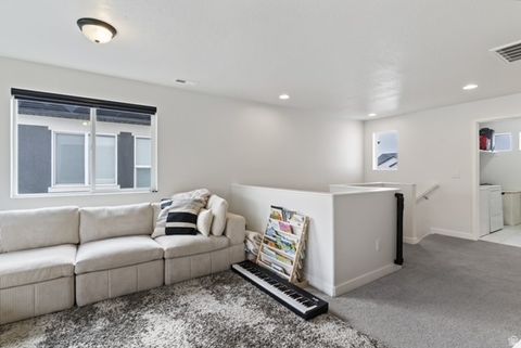Tiny photo for 2975 S 2550 W, Syracuse, UT 84075 (MLS # 2124658)