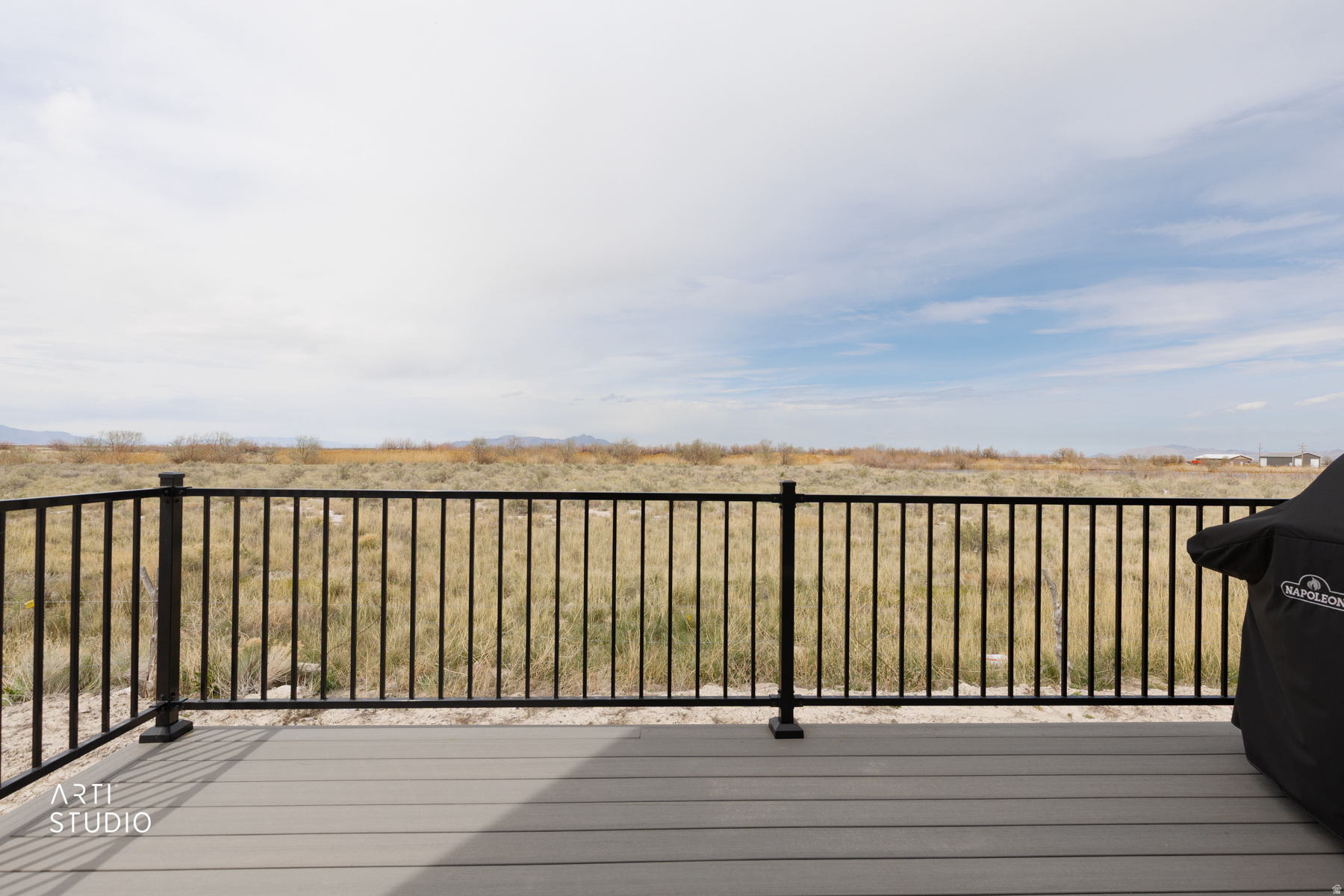 WILD HORSE RANCH - Residential