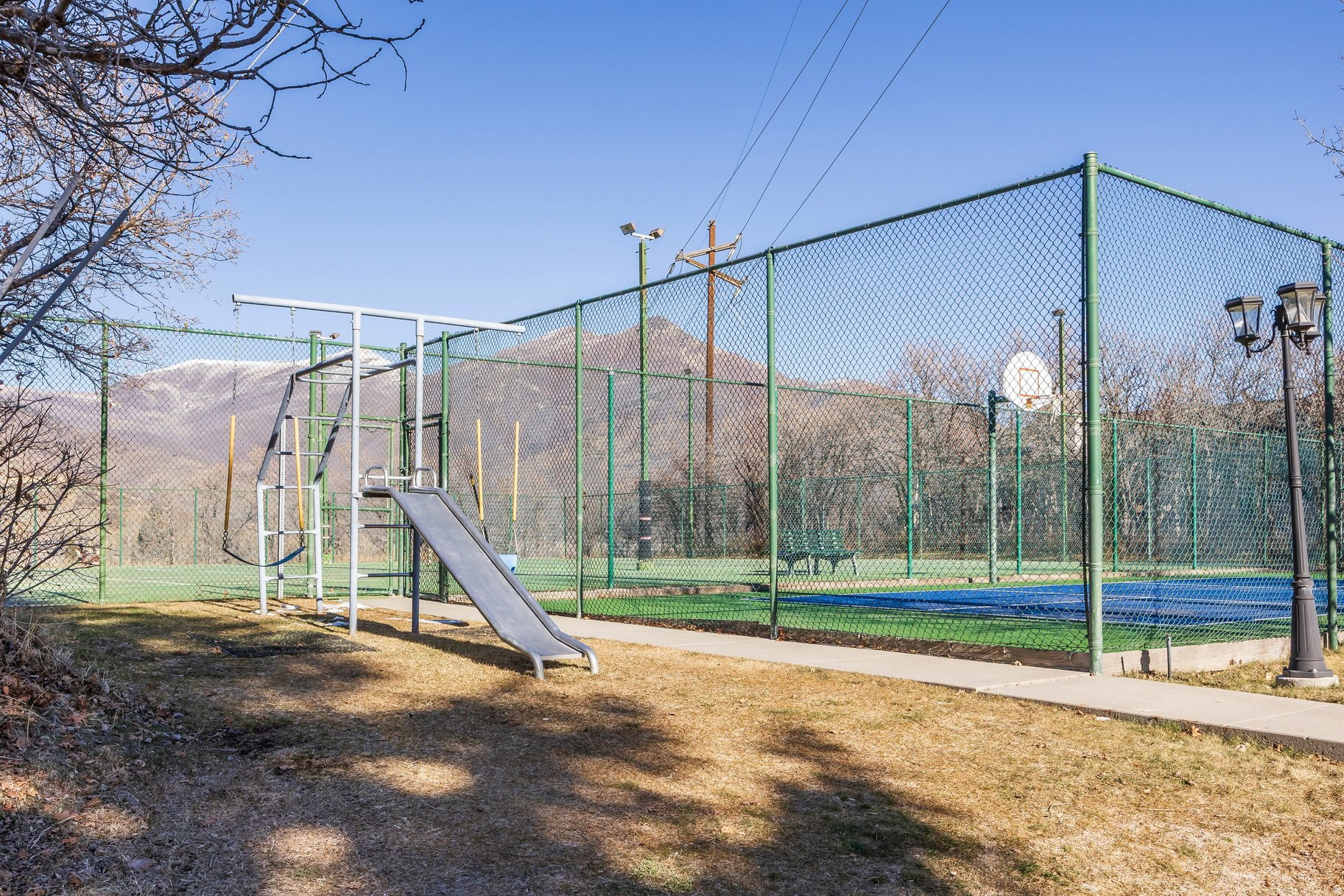 SWISS OAKS CONDOS PLAT A - Residential