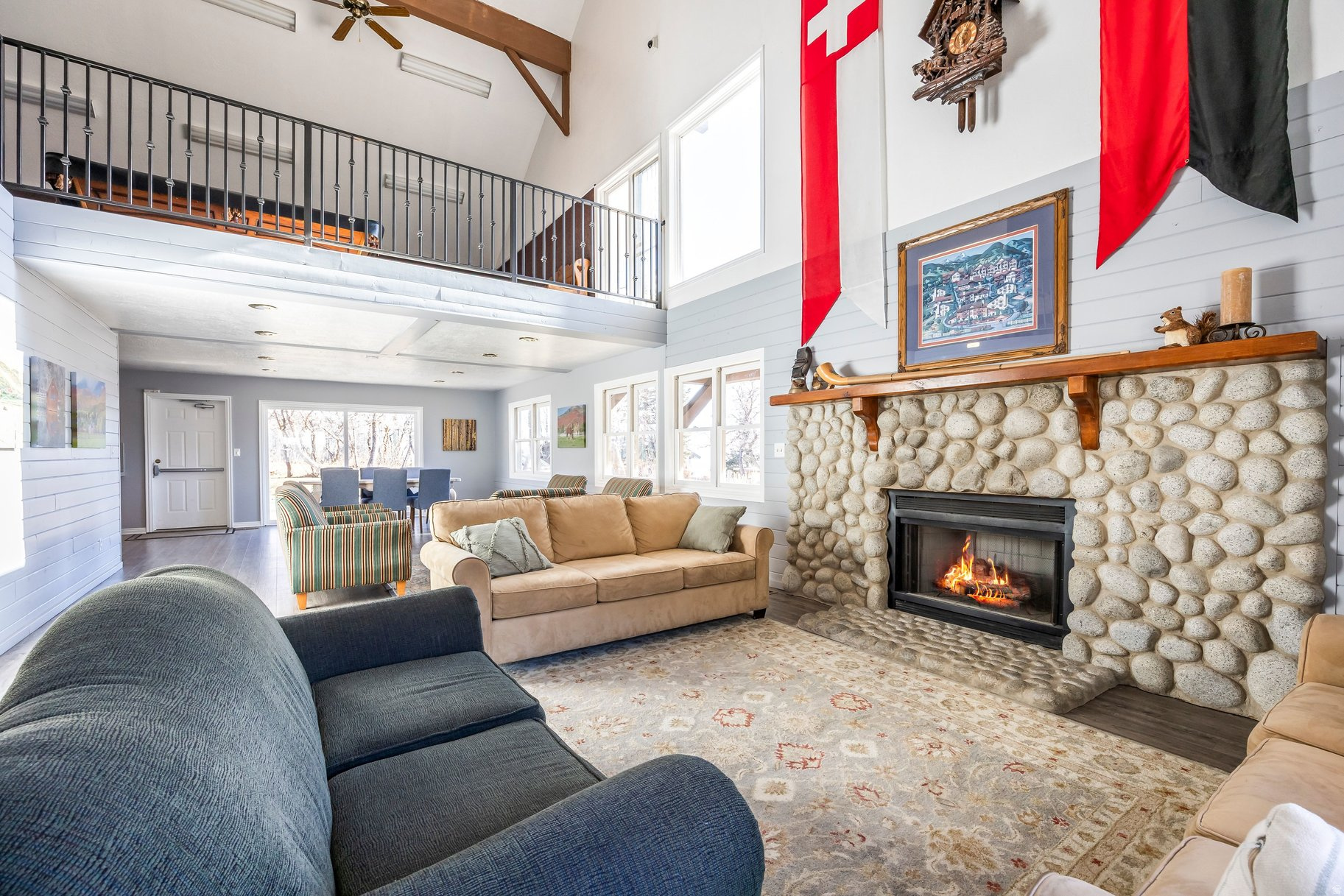 SWISS OAKS CONDOS PLAT A - Residential