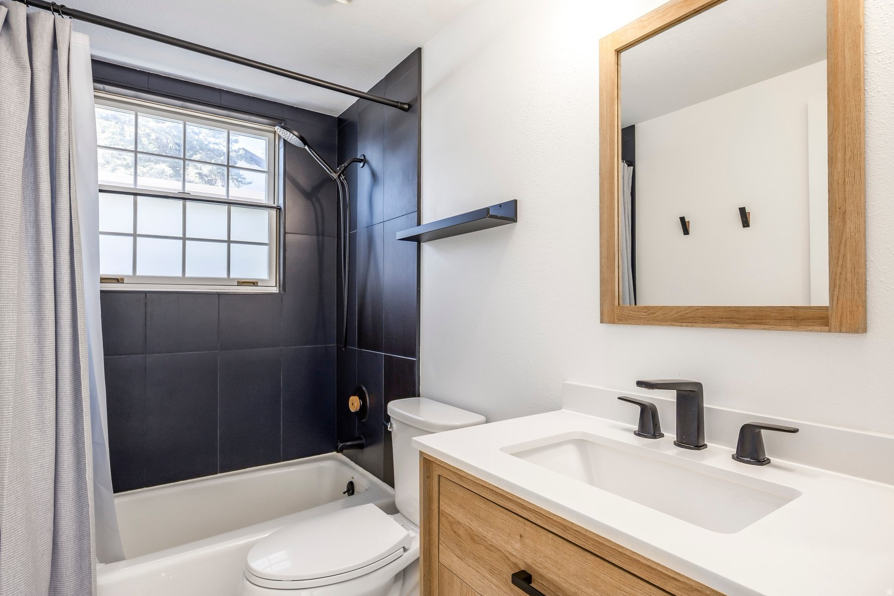 SWISS OAKS CONDOS PLAT A - Residential