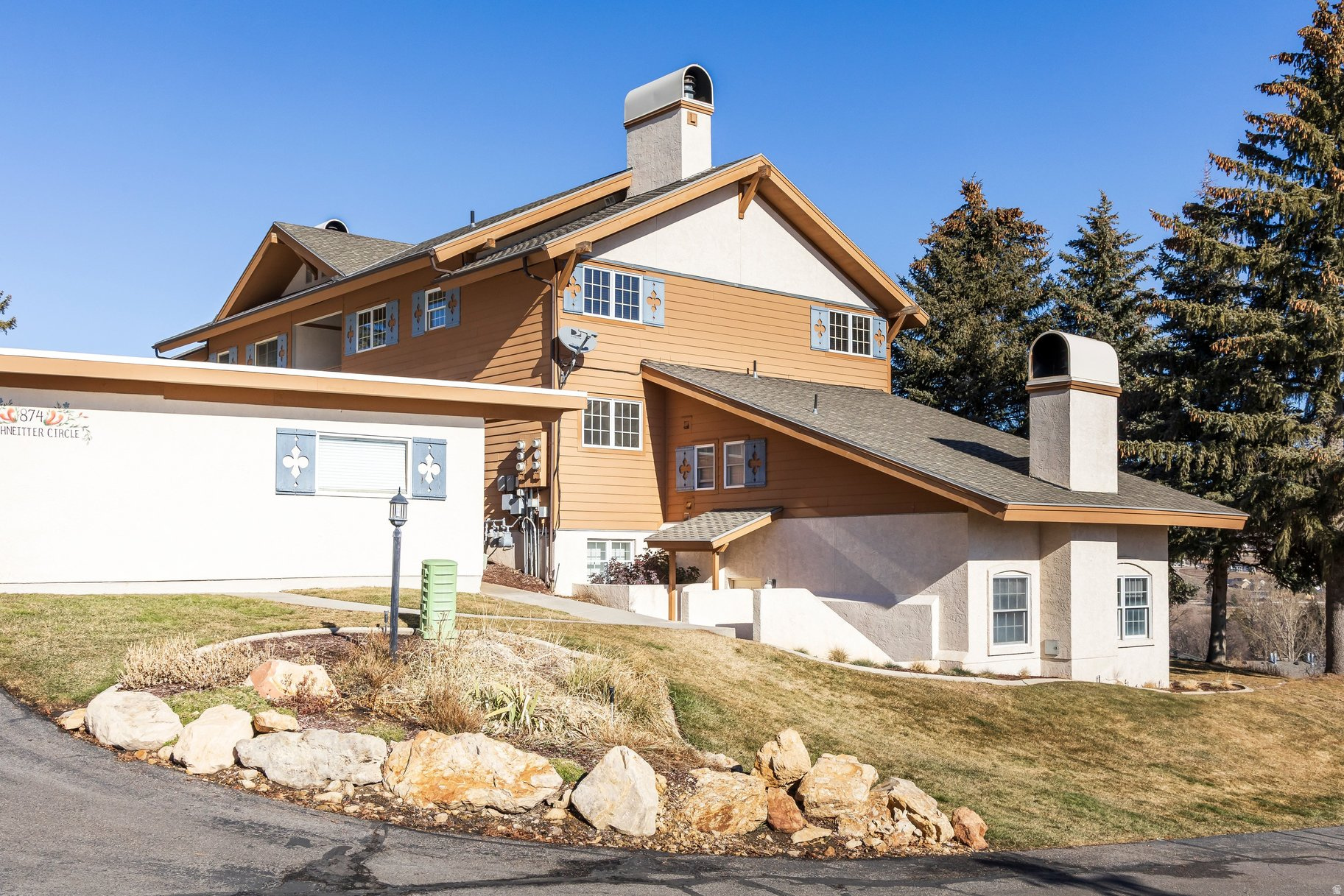 SWISS OAKS CONDOS PLAT A - Residential