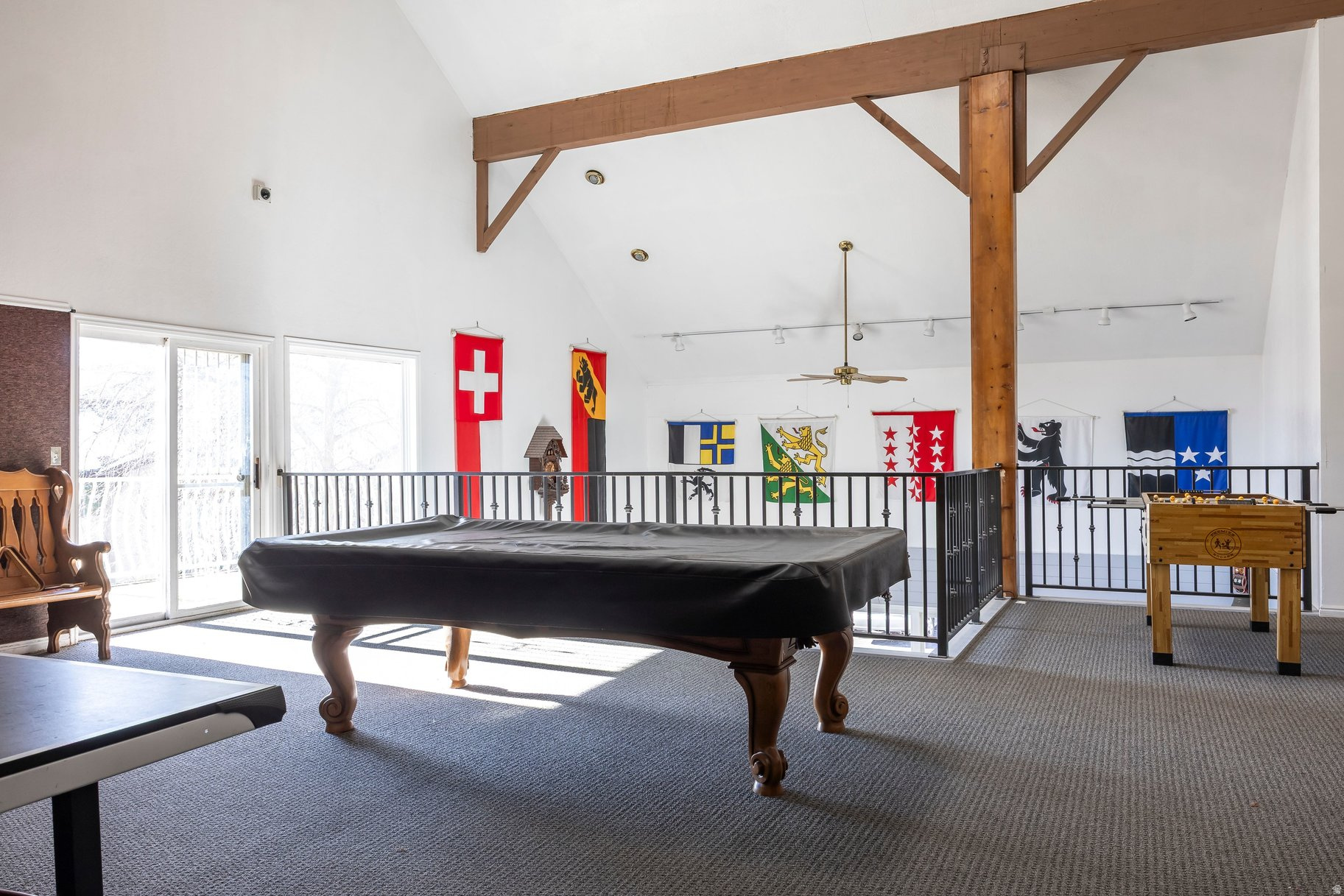 SWISS OAKS CONDOS PLAT A - Residential