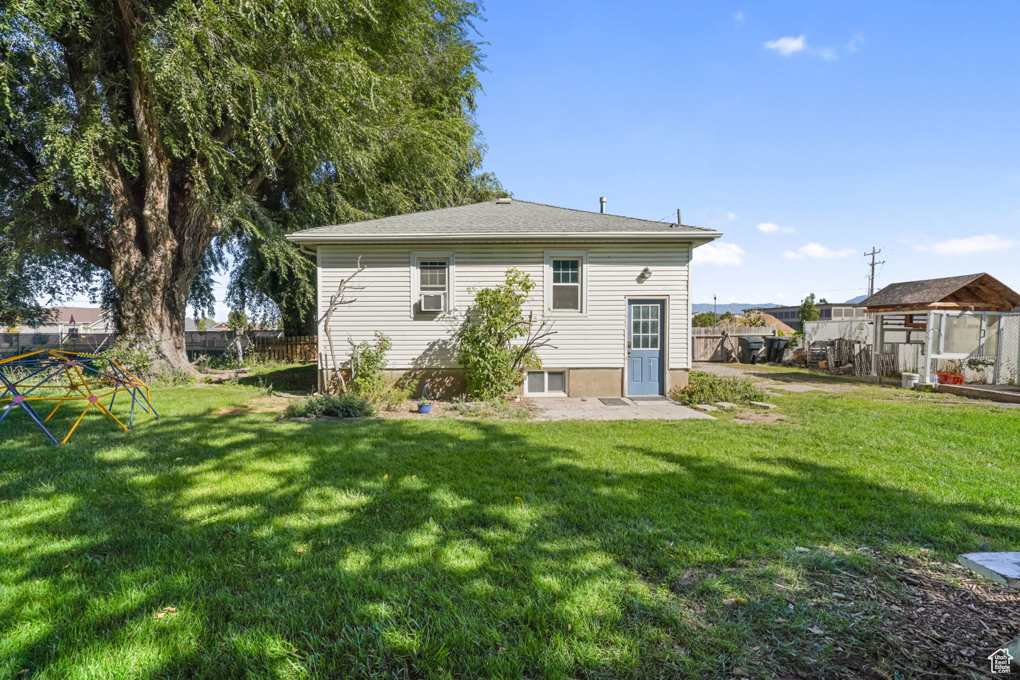 TAYLOR ESTATES NO 1 - Residential