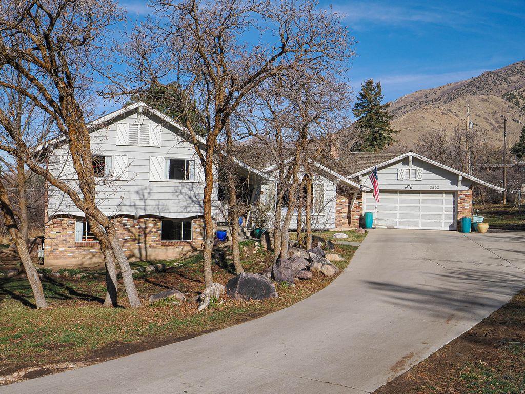 Photo of 3803 E HERMES DR, Salt Lake City, UT 84124 (MLS # 2132573)