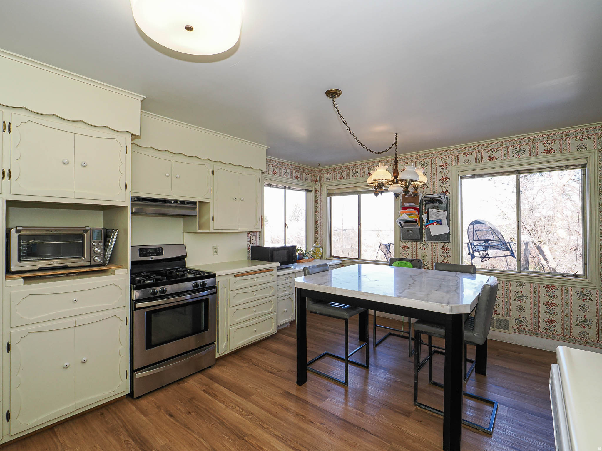 MOUNT OLYMPUS ACRES - Residential