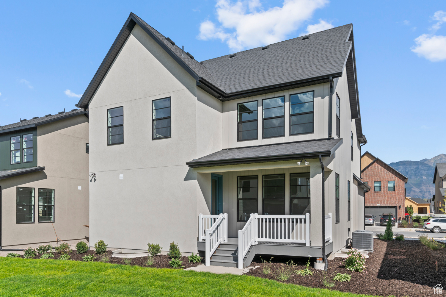 BROADVIEW SHORES COTTAGES 734 - Residential