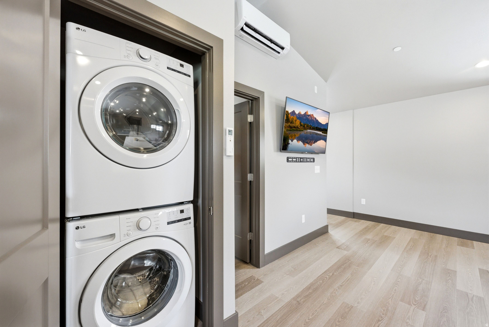 PARK EAST I - Residential