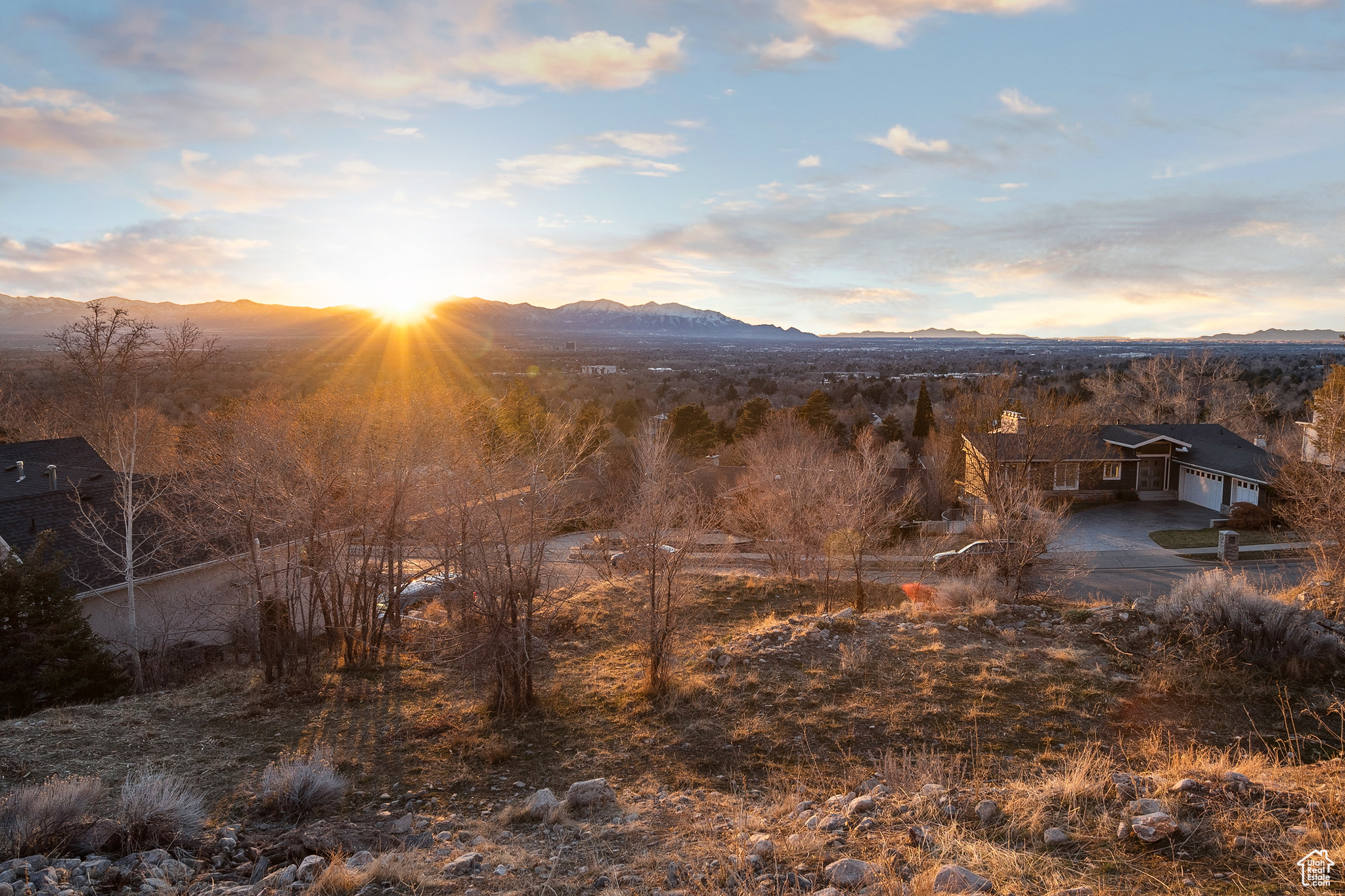 SHADOW MOUNTAIN - Land