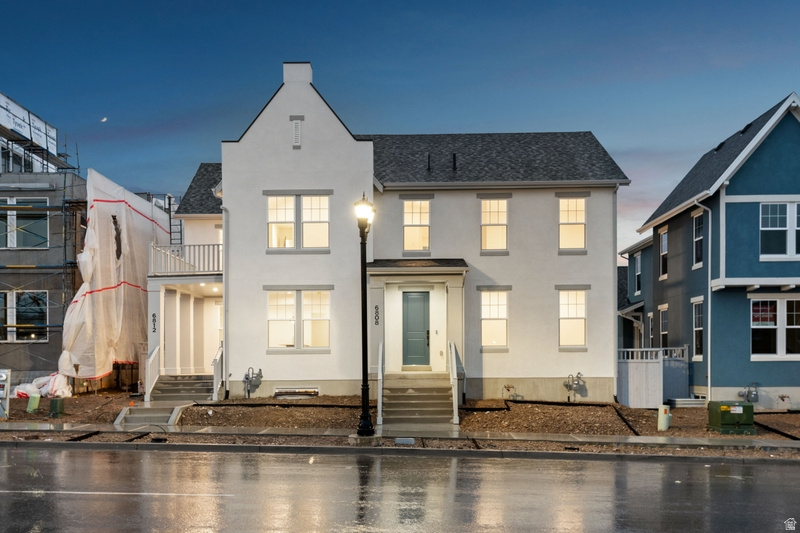 DAYBREAK - Residential Income