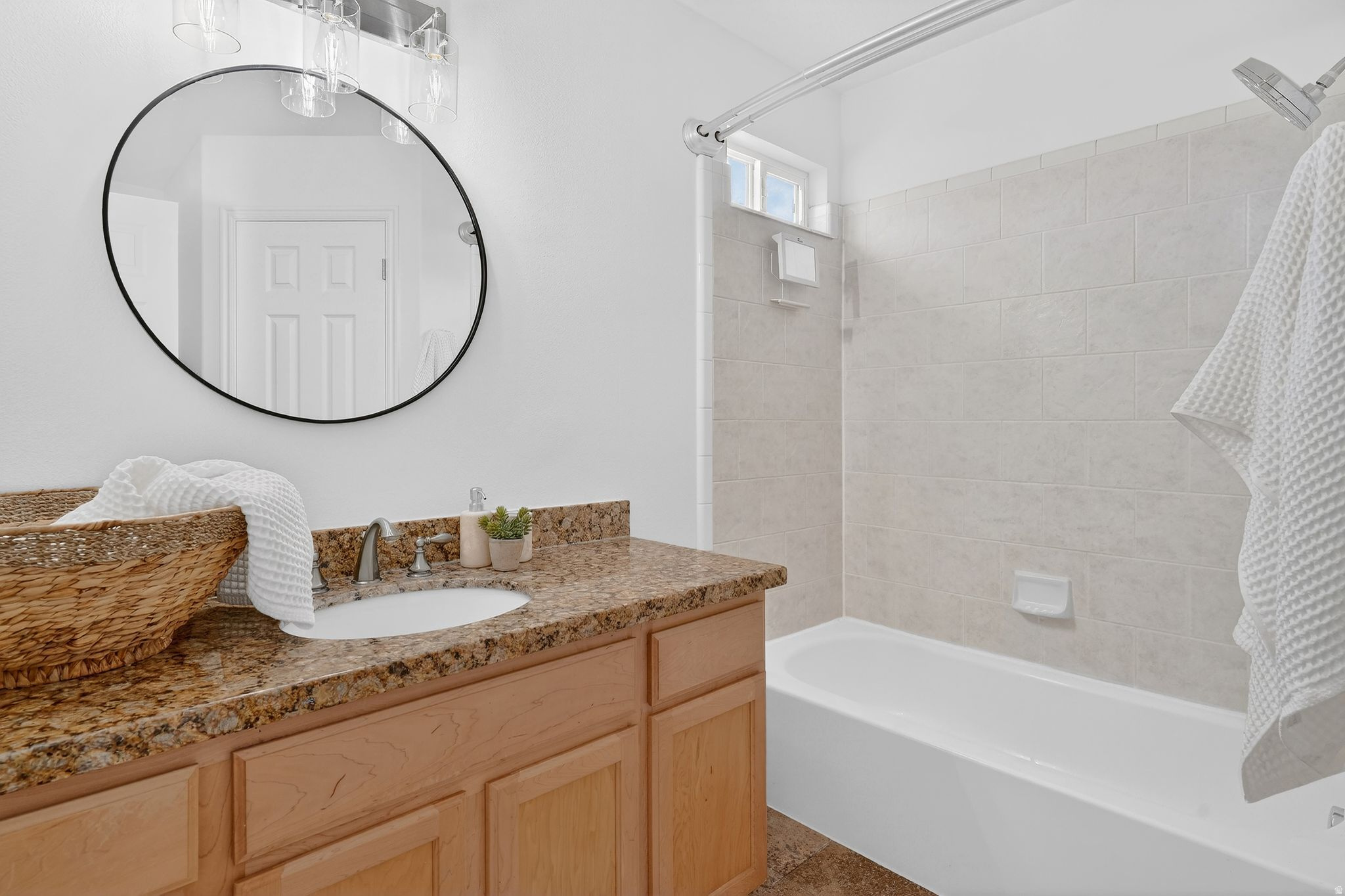 CANYON VIEW - Residential