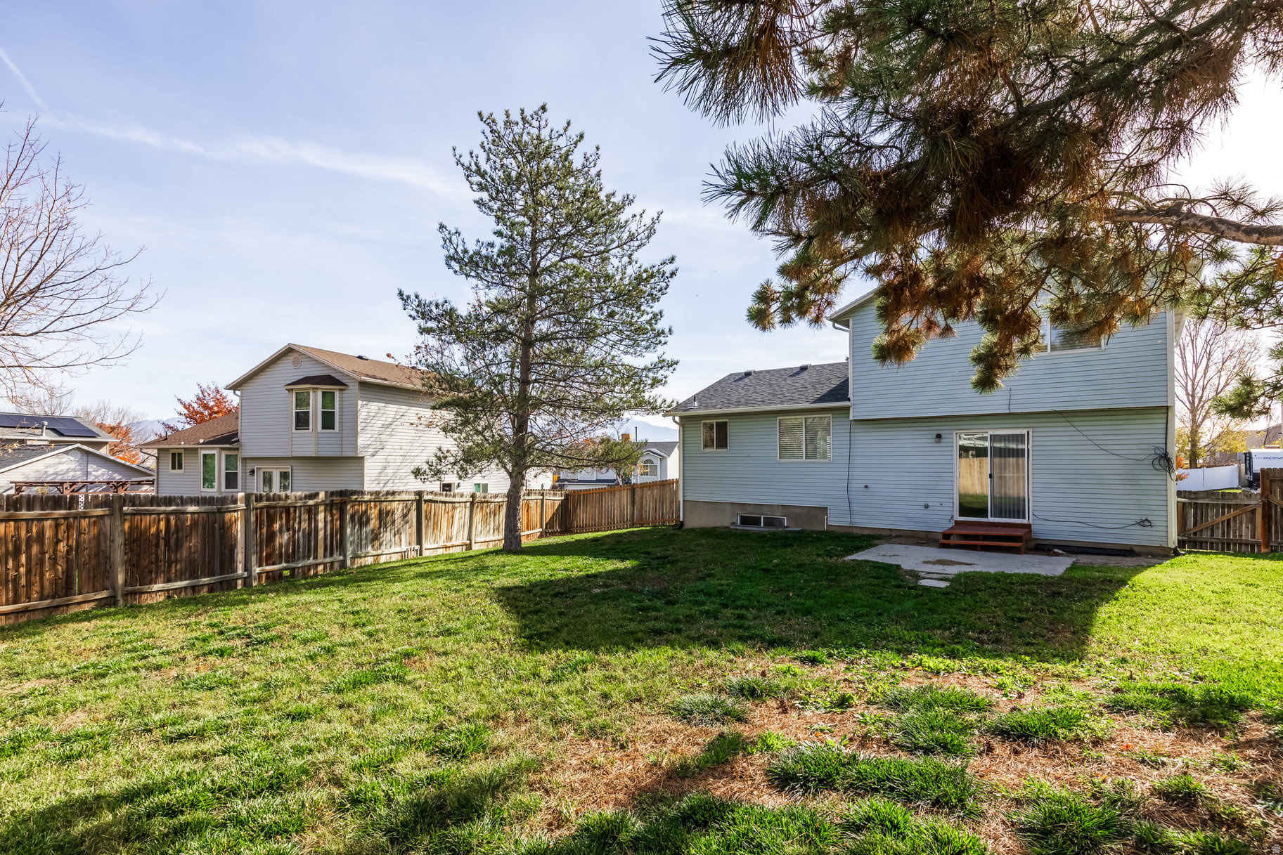 OQUIRAH SHOW - Residential