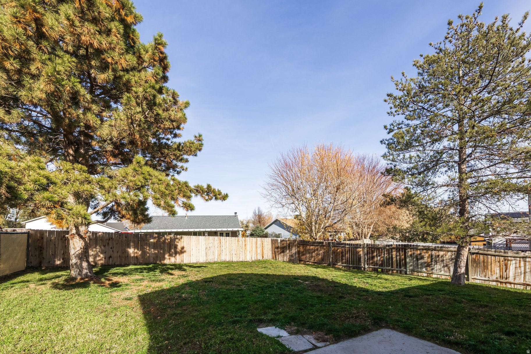 OQUIRAH SHOW - Residential