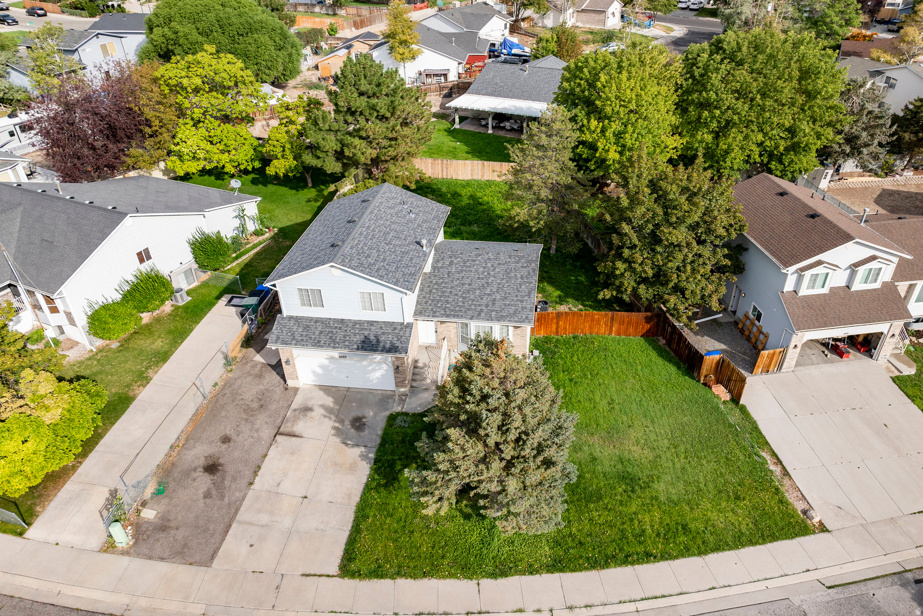 OQUIRAH SHOW - Residential