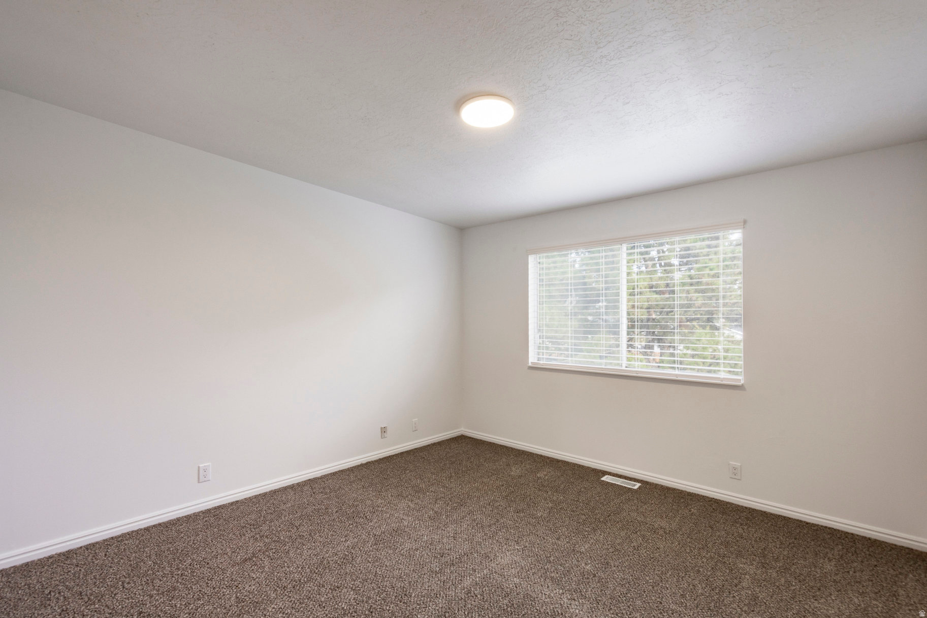 OQUIRAH SHOW - Residential