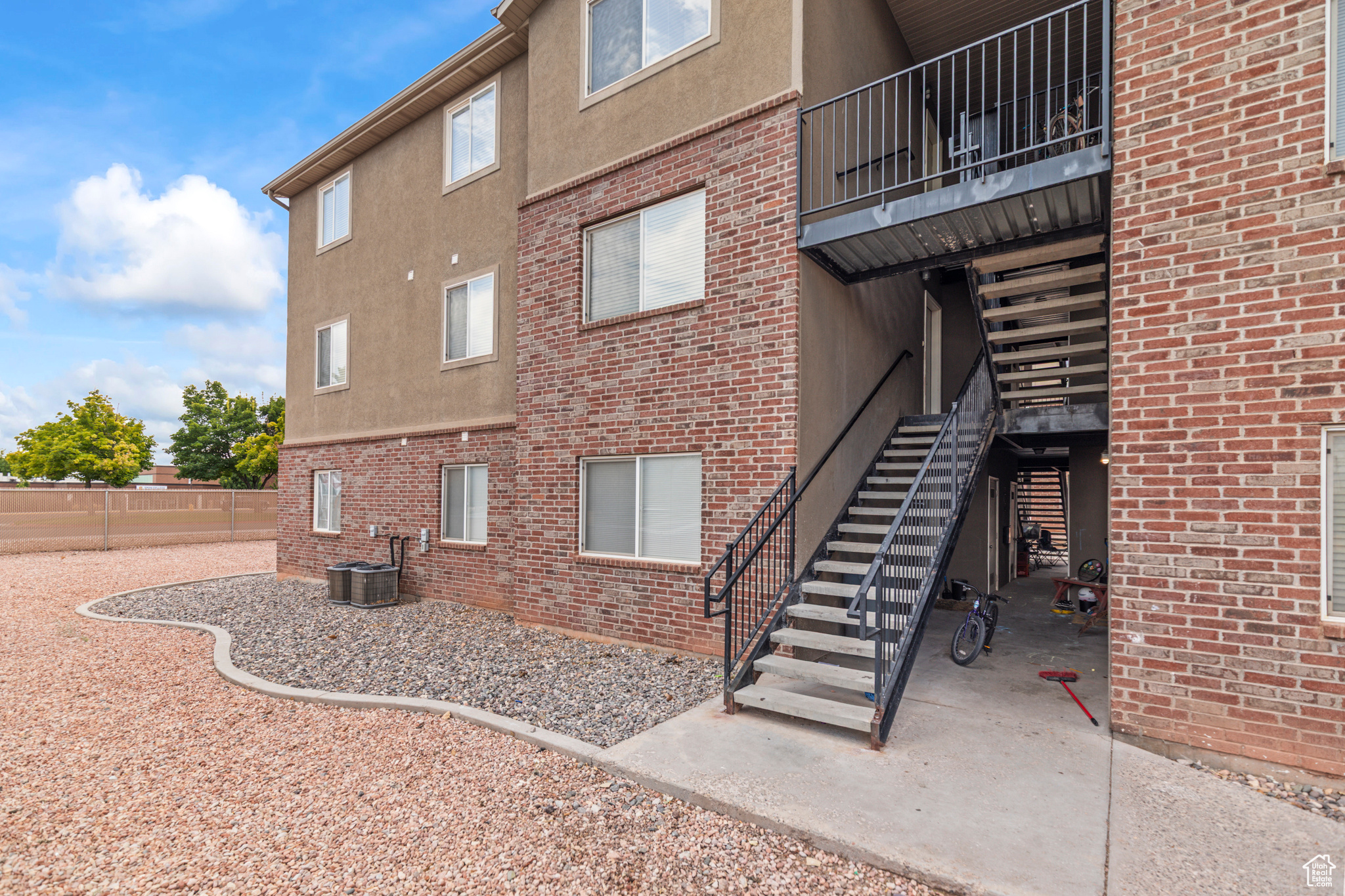 WILLOW CREEK - Residential Income