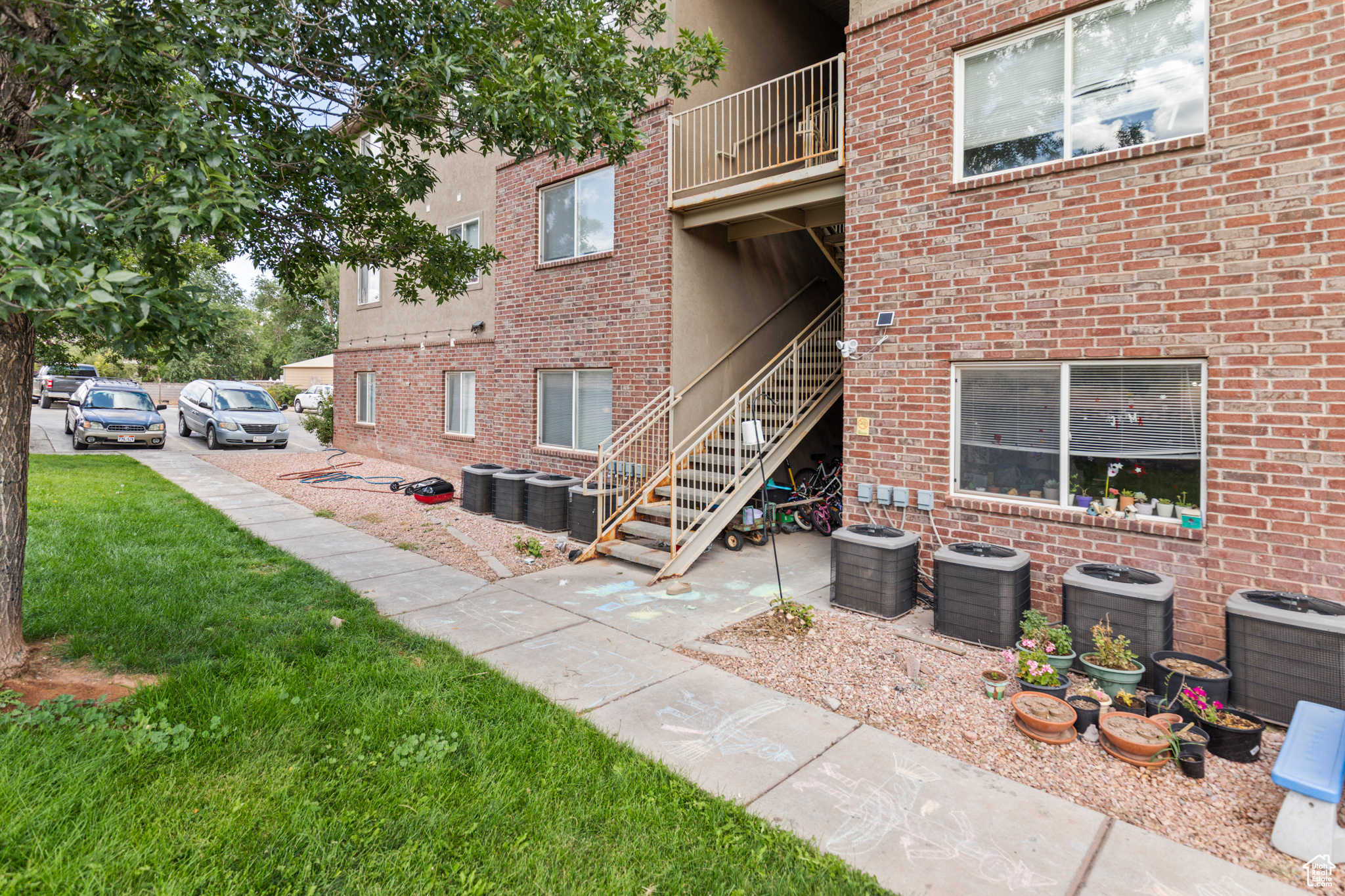 WILLOW CREEK - Residential Income