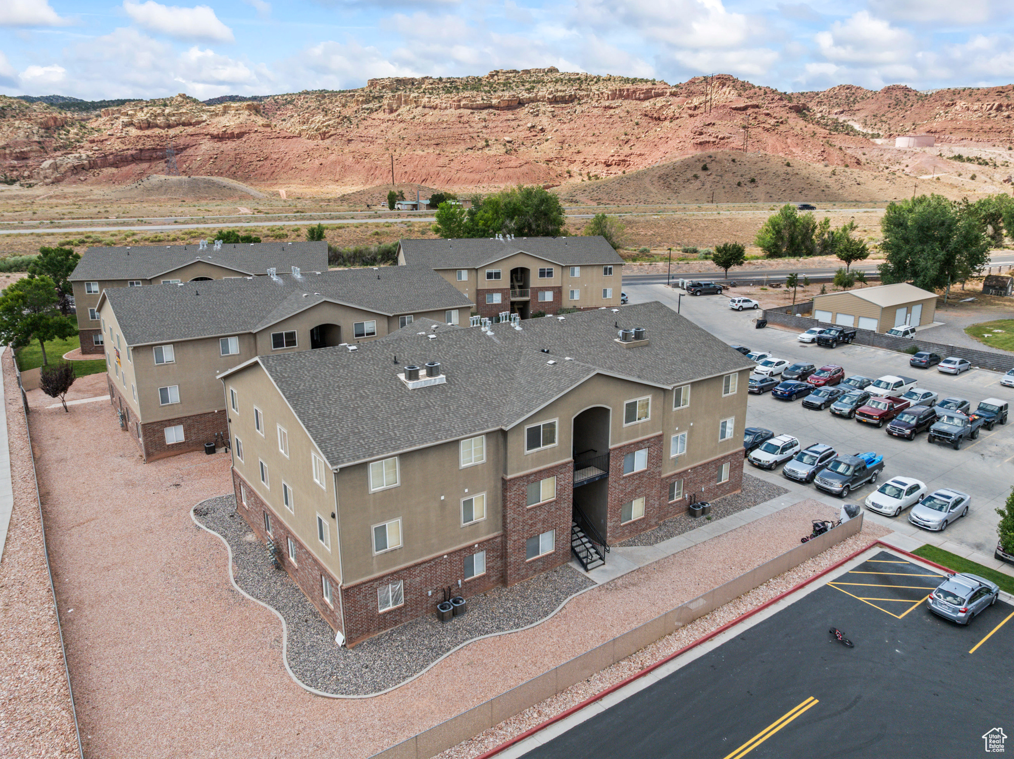 WILLOW CREEK - Residential Income