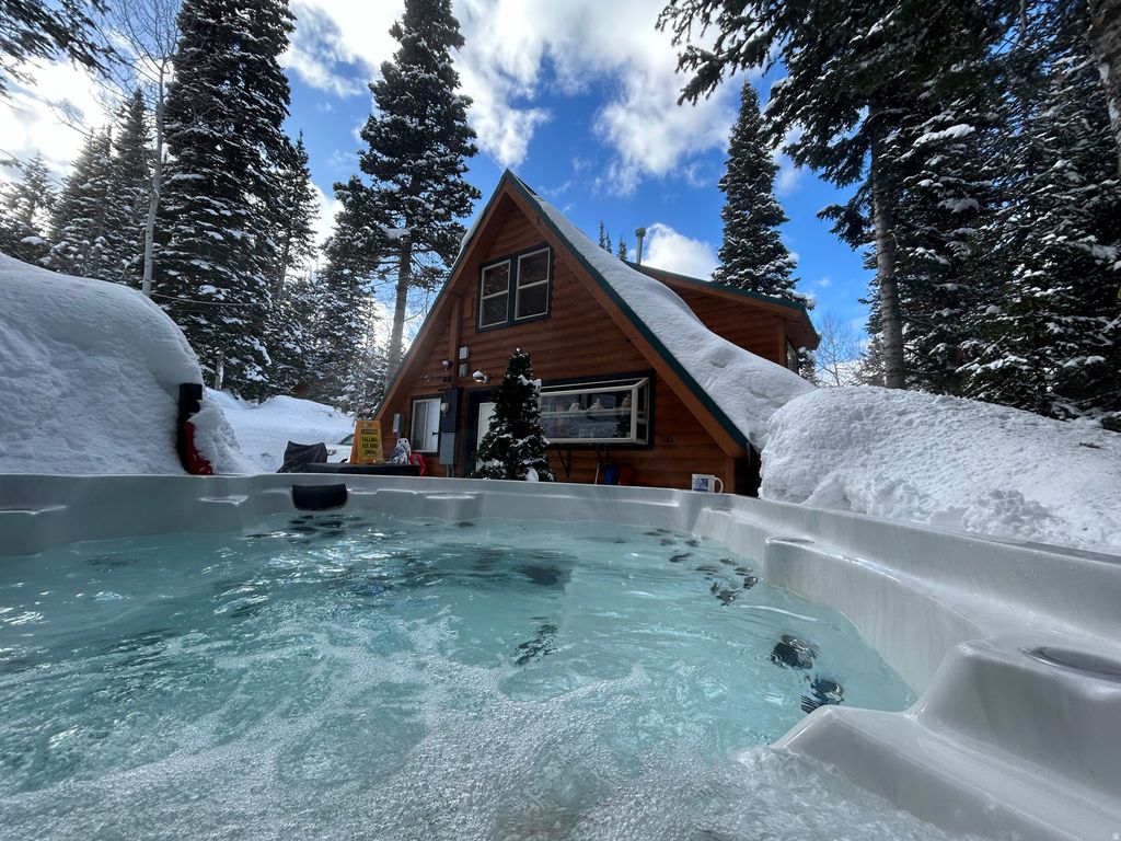 Photo of 11320 E ASPEN BEND LN, Brighton, UT 84121 (MLS # 2137250)