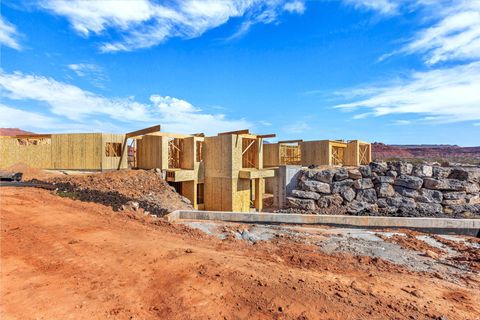 Tiny photo for 2415 SOUTH VILLAGE DR #3, Santa Clara, UT 84765 (MLS # 2142066)