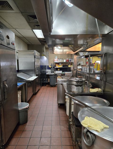 Tiny photo for 3025 E 3300 S #A, Salt Lake City, UT 84109 (MLS # 2125650)