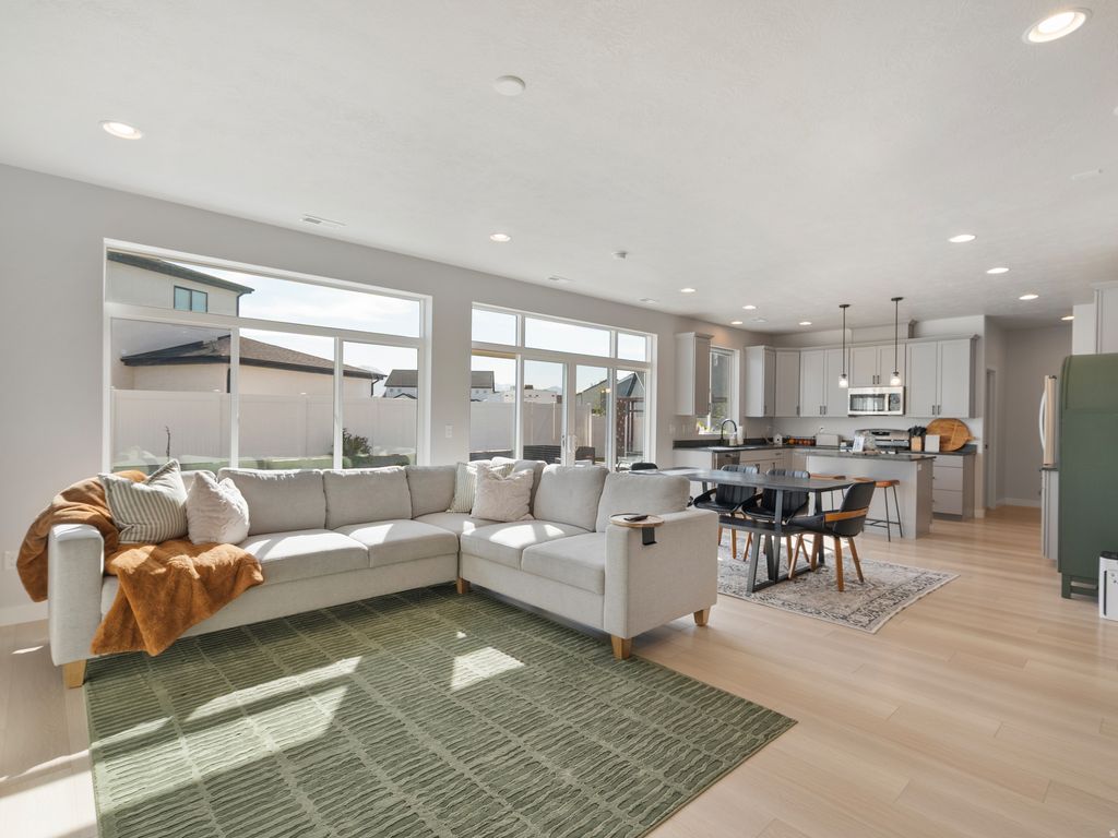 Photo of 972 W 1050 S, American Fork, UT 84003 (MLS # 2147116)