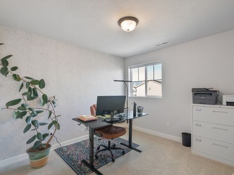 Tiny photo for 972 W 1050 S, American Fork, UT 84003 (MLS # 2147116)