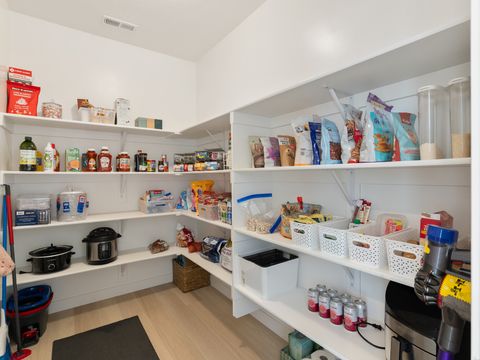 Tiny photo for 972 W 1050 S, American Fork, UT 84003 (MLS # 2147116)