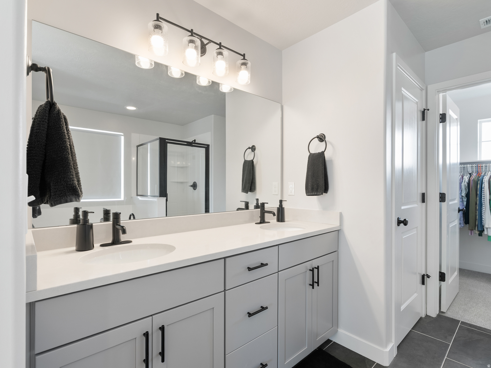 AF CROSSING - Residential