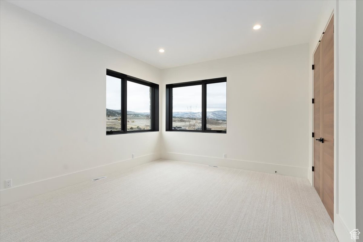 RED LEDGES - Residential