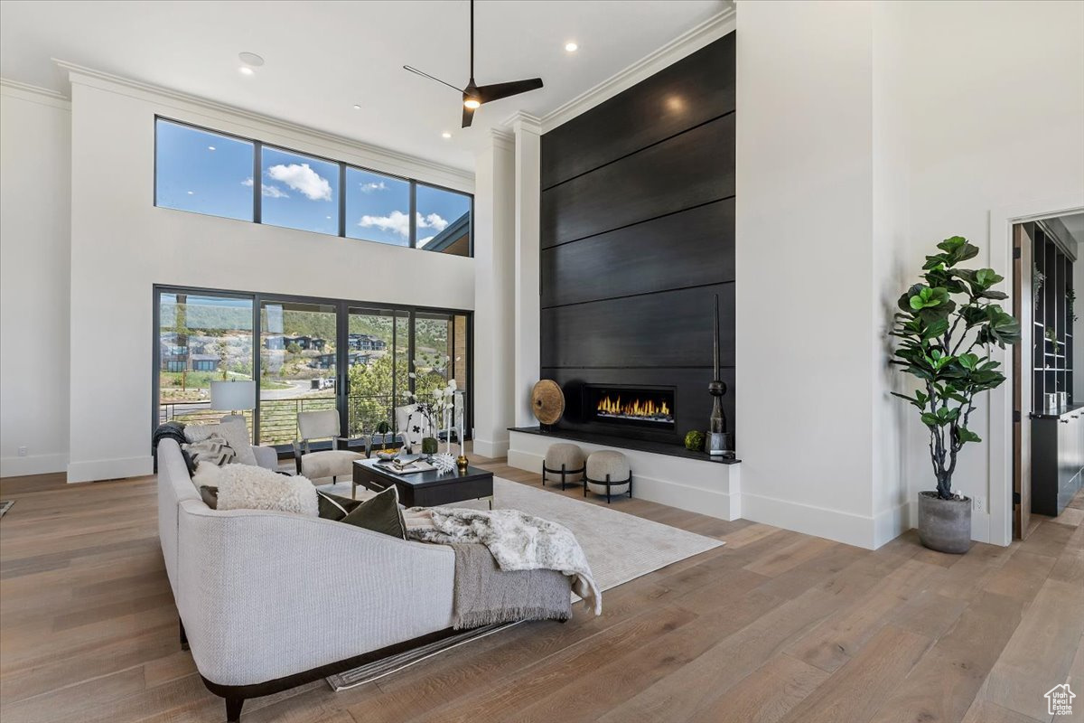 RED LEDGES - Residential